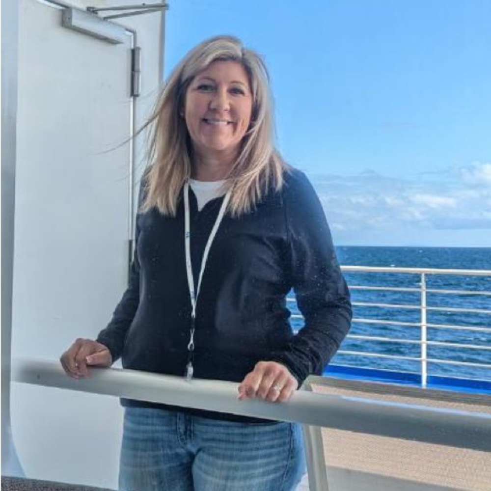 Meet your Posher, Robin j.